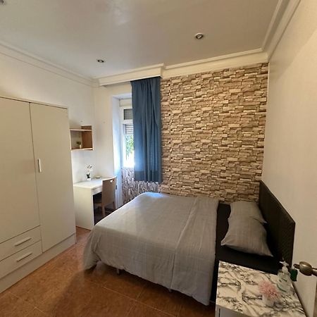 Habitacion En Piso Compartido En Malaga Capital المظهر الخارجي الصورة